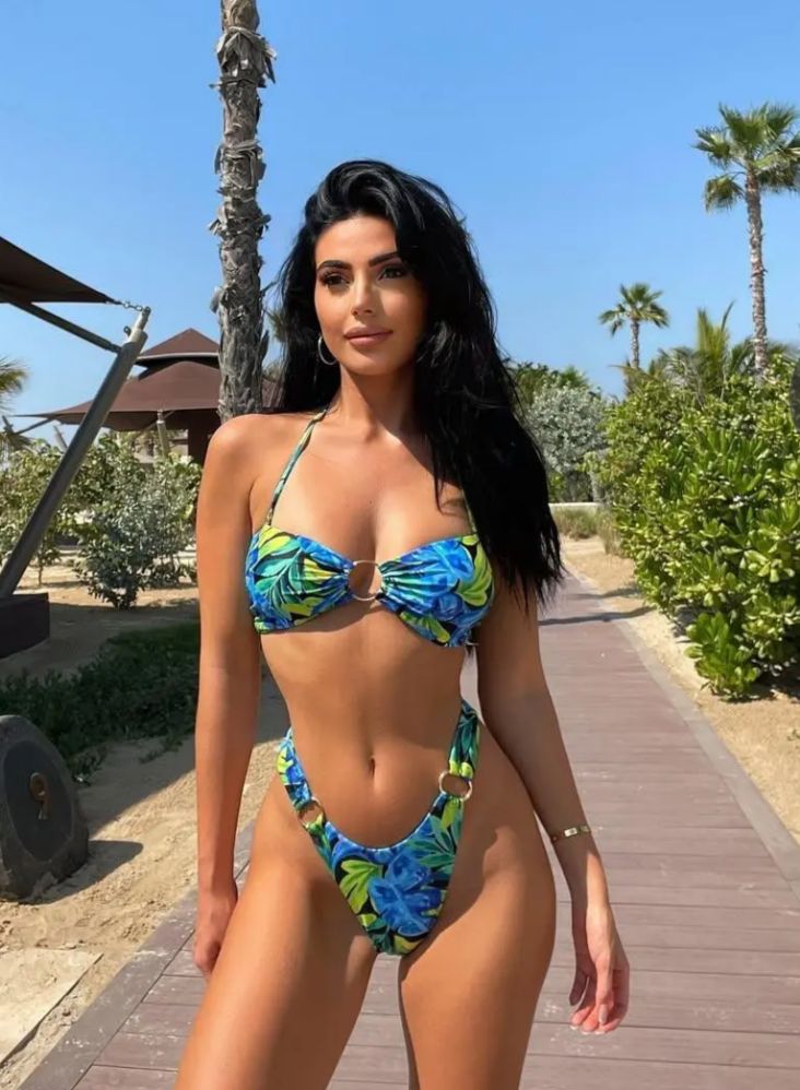 Escort - SANDY - Ibiza Tops